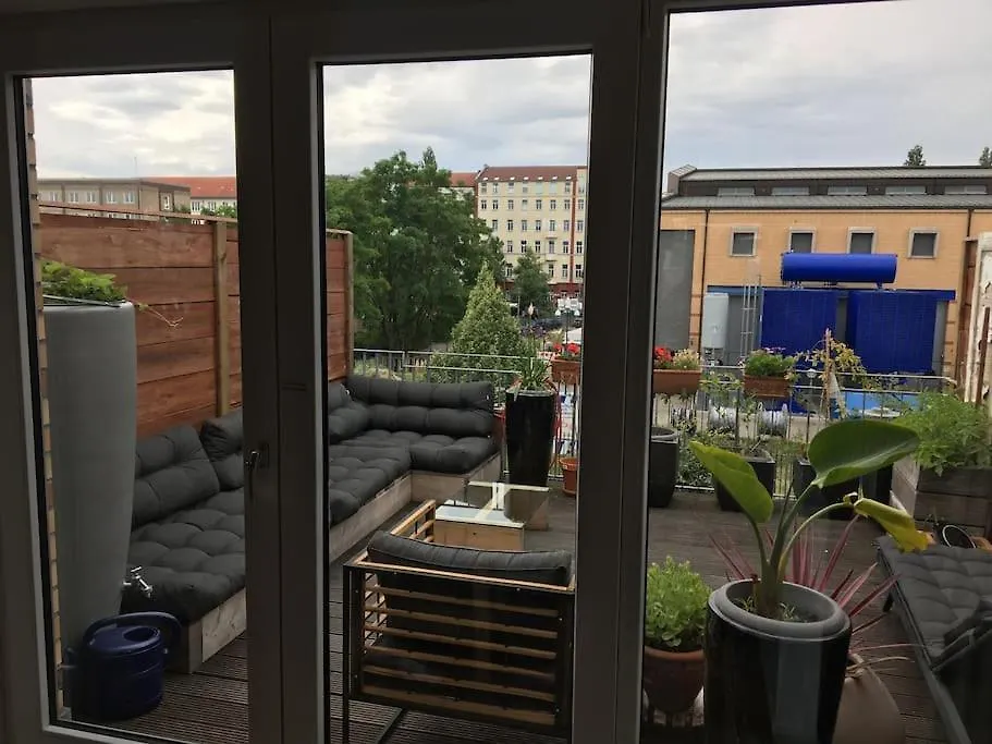 Dom wakacyjny Willa Townhouse With Garden, Terrace & Balcony Berlin